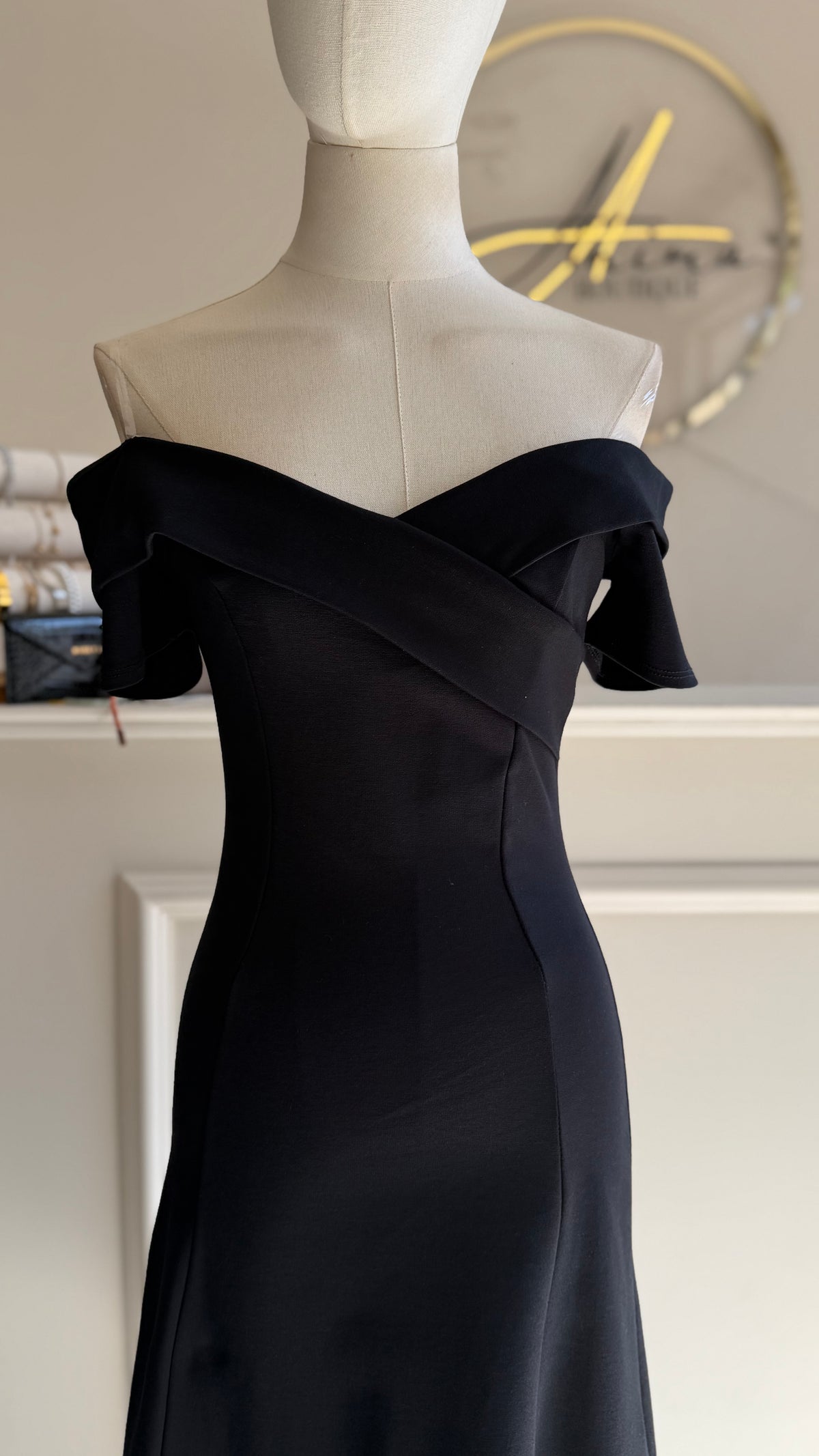Vestido midi negro