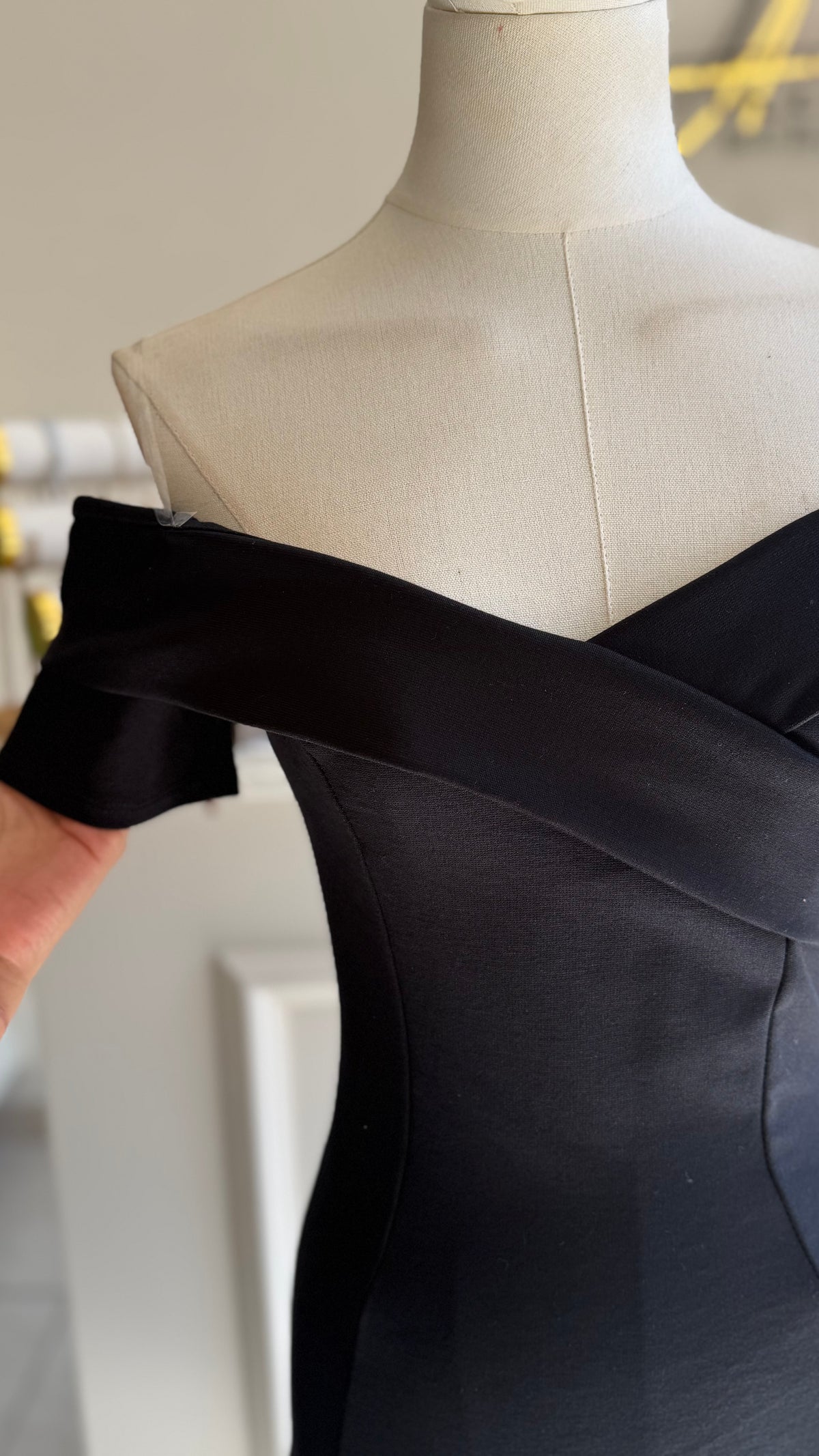 Vestido midi negro