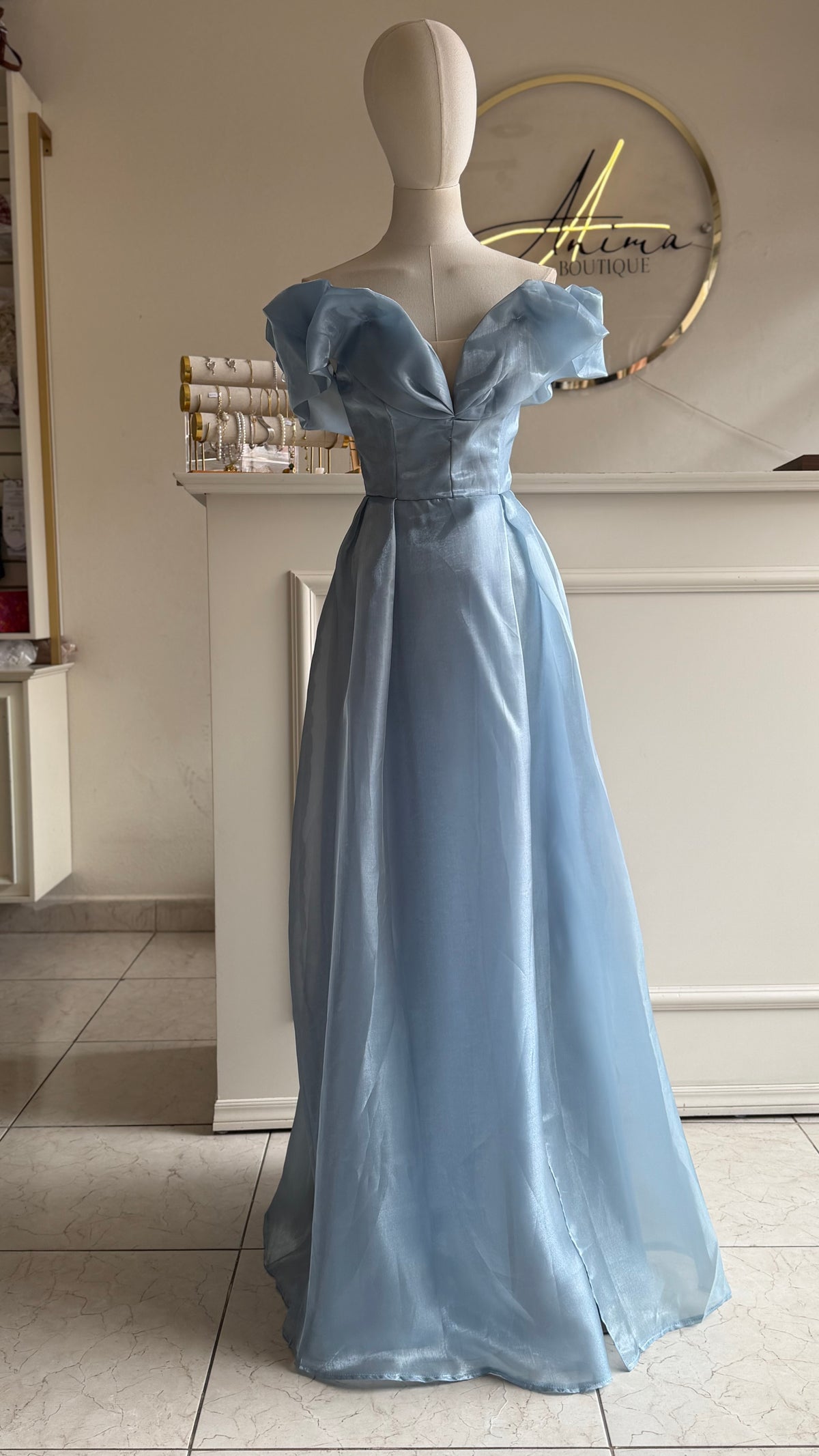 Vestido azul cielo