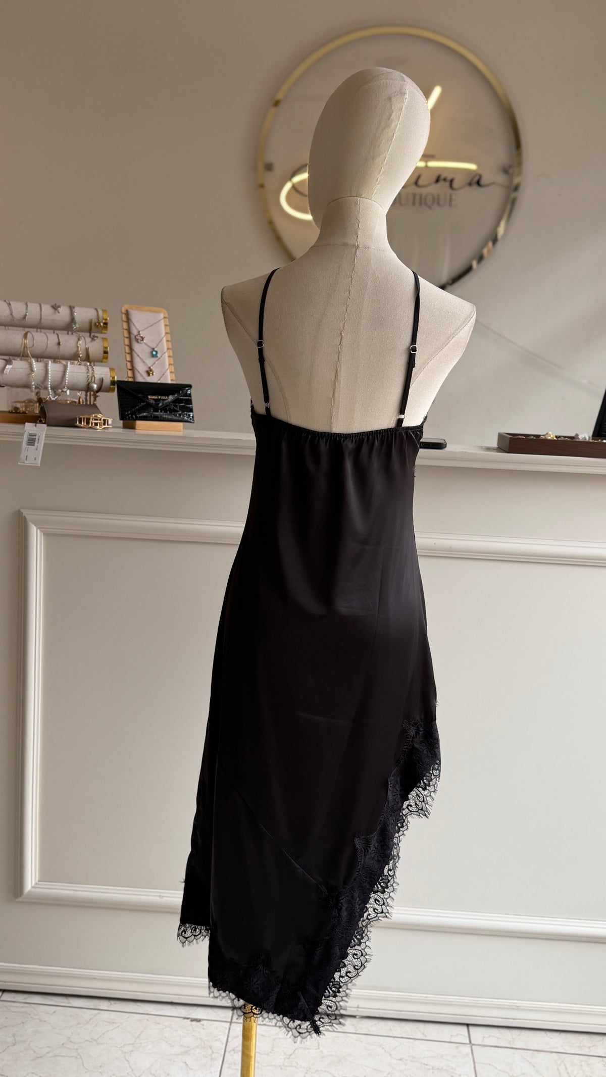 Vestido lencero negro